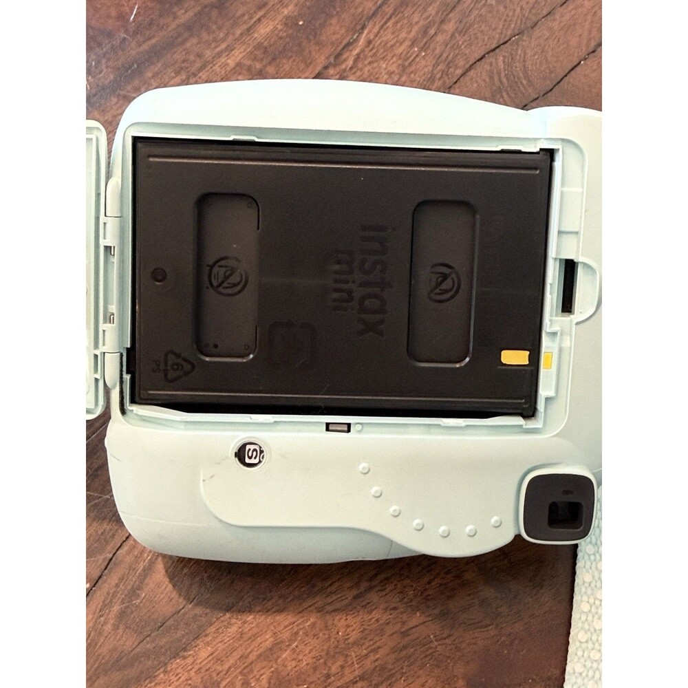 FujiFilm Instax Mini 9 Instant Camera Ice Blue W/selfie Lens and Accessories! - Picture 12 of 12